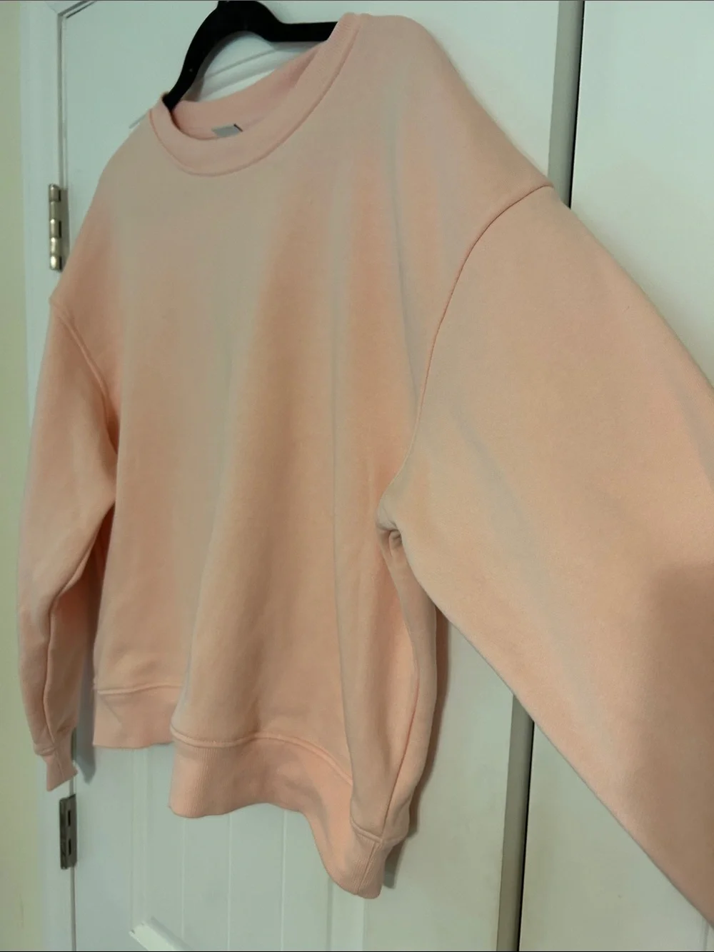 Amazon Essentials x Sofia Grainge Light Pink Crewneck Sweatshirt and Pant Set